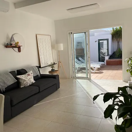 بيت للعطل Casa Leon & Casa Nerea Two Adjacent With Heated Pool