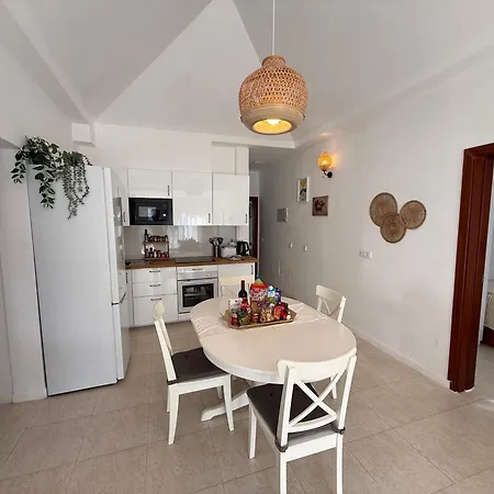 Casa Nerea & Casa Leon * 普拉亚布兰卡