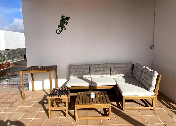 Casa Leon & Casa Nerea Two Adjacent With Heated Pool بيت للعطل *