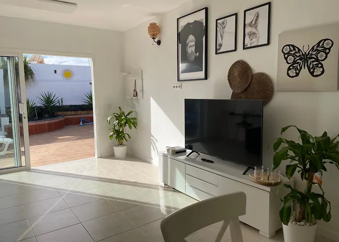 Casa Leon & Casa Nerea Two Adjacent With Heated Pool Feriehus Playa Blanca (Lanzarote)