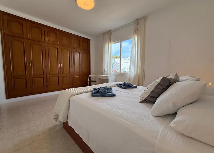 Casa Nerea & Casa Leon Holiday home *