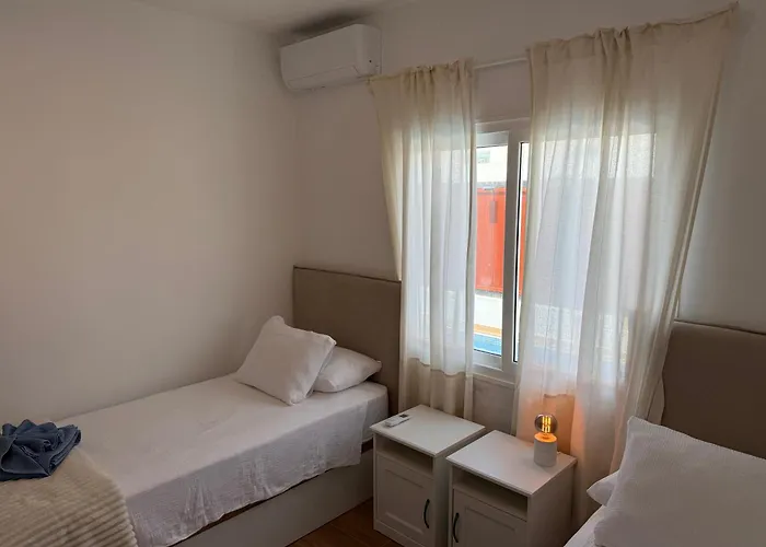 Casa Nerea & Casa Leon *