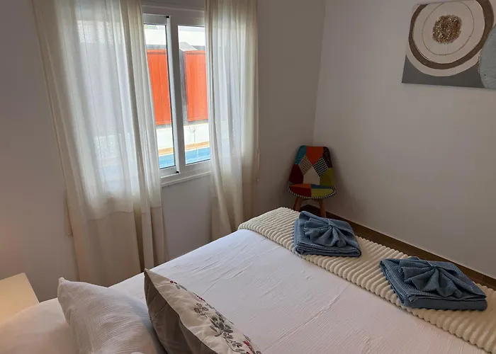 Casa Nerea & Casa Leon *